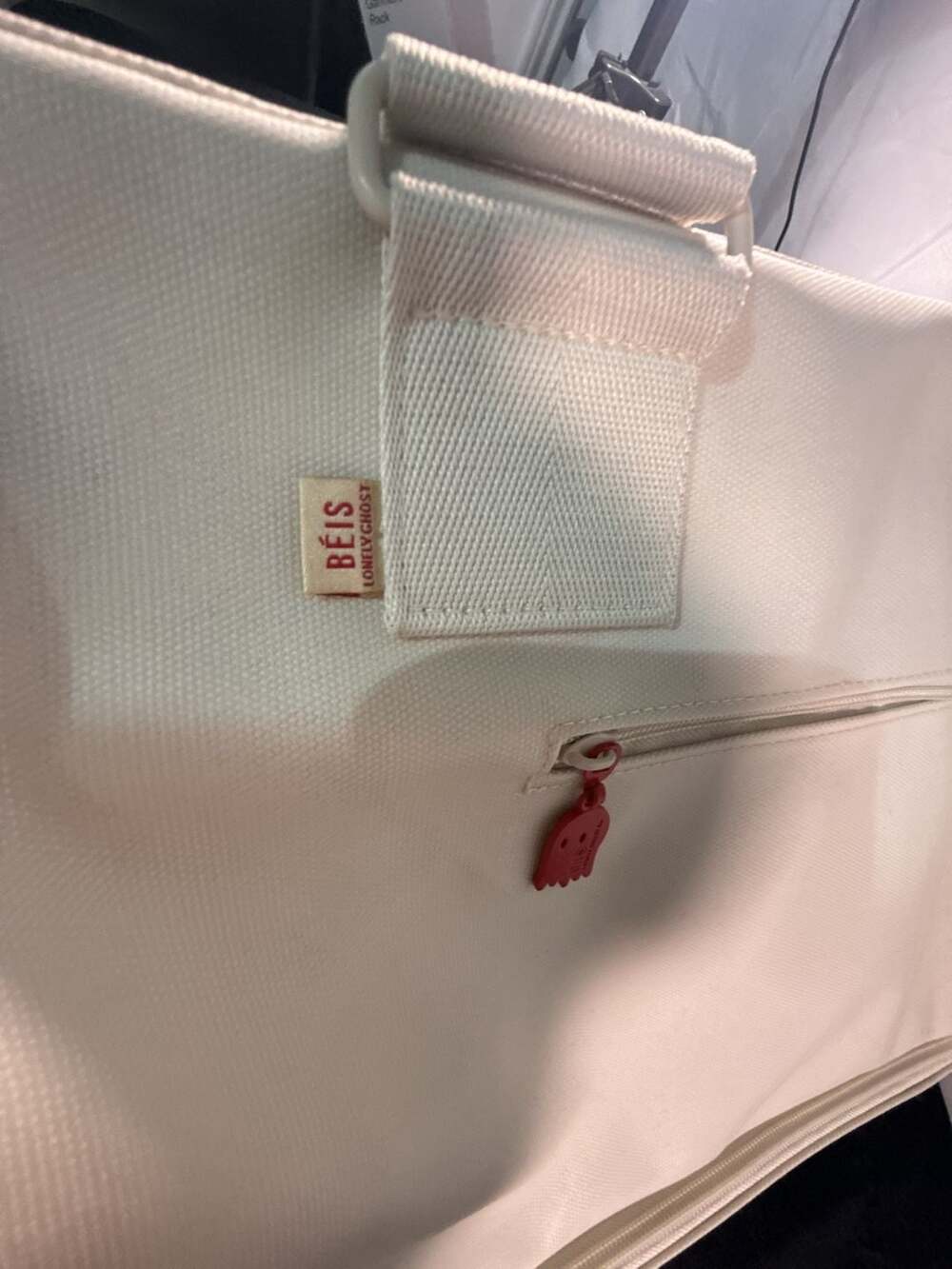 Beis Lonely Ghost Weekender duffle Bag Ghost White - Picture 8 of 8
